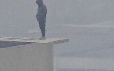 笑对风浪，独当一面！